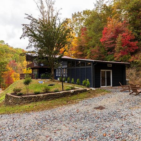Fun Cabin With Hot Tub, Pool Table & Fire Pit - Big Blue Брайсън Сити Екстериор снимка